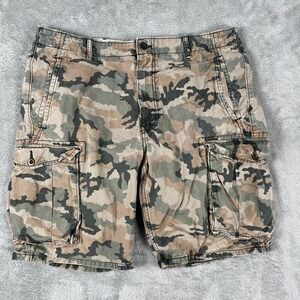 Levis Mens Camo Cargo Shorts Size 34 Distressed Utility Pockets Grunge Skate Y2K